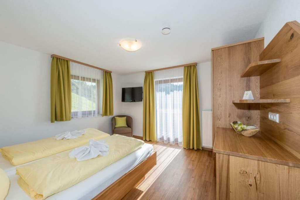 Pension Bergbauernhof Irxner Pichl-Preunegg Bagian luar foto